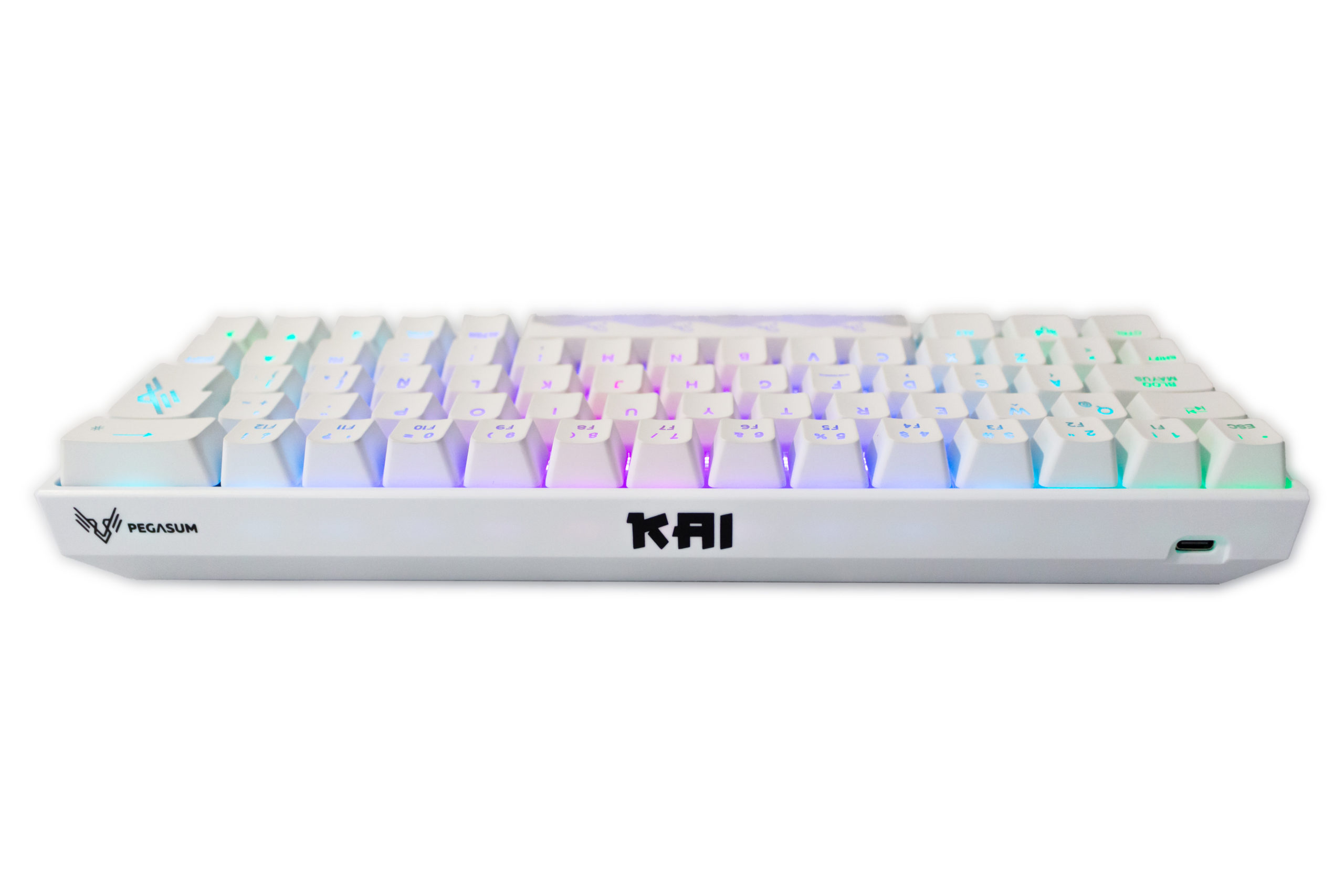 KAI-White-04